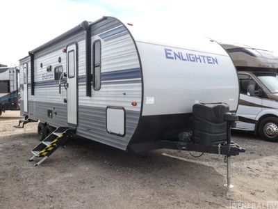 2019 Gulfstream 27BHS — front three-quarter view