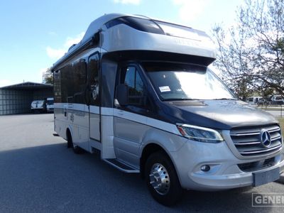 2020 TIFFIN 25RW — front three-quarter view