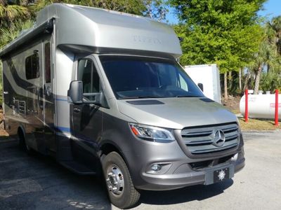 2021 TIFFIN 25RW — front three-quarter view
