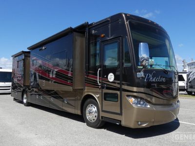 2014 TIFFIN 40QBH — front three-quarter view