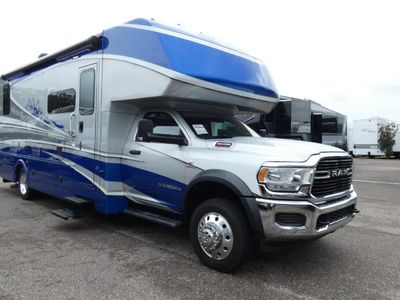 2021 DYNAMAX 30FW — front three-quarter view