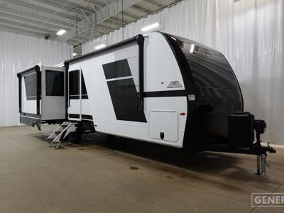 2026 BRINKLEY 280 — front three-quarter view