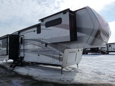 2021 KEYSTONE 3781RL — front three-quarter view