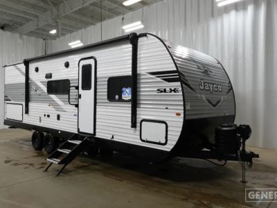2026 JAYCO 261BHS — front three-quarter view
