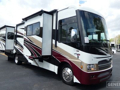 2012 WINNEBAGO 35P — front three-quarter view
