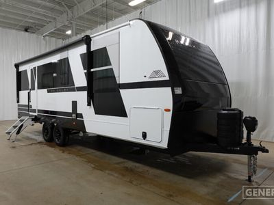 2026 BRINKLEY 265 — front three-quarter view