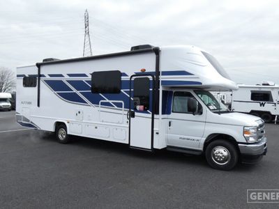 2026 FLEETWOOD 31W — front three-quarter view