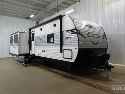 2026 JAYCO 334RTS — front three-quarter view