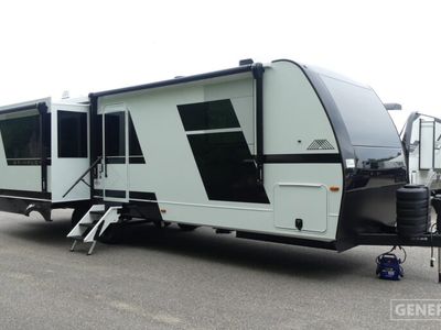 2026 BRINKLEY 280 — front three-quarter view