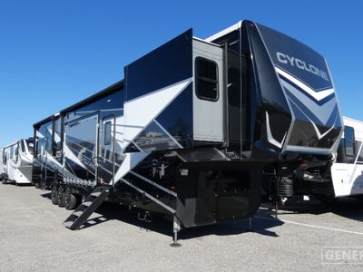2023 HEARTLAND 4270 — front three-quarter view