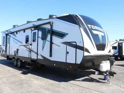 2022 HEARTLAND T331 — front three-quarter view