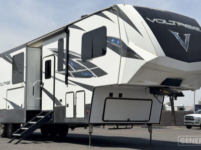 2019 Dutchmen 4185 — front three-quarter view