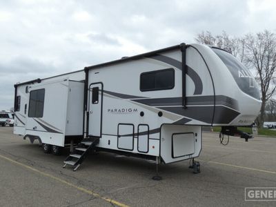 2023 ALLIANCE 395DS — front three-quarter view