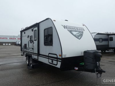 2019 WINNEBAGO 2108FBS — front three-quarter view