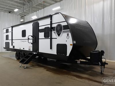 2026 KEYSTONE 284QBC — front three-quarter view