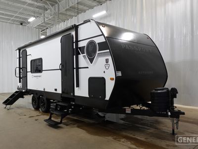 2026 KEYSTONE 210RKC — front three-quarter view