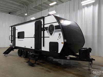 2026 KEYSTONE 210RKC — front three-quarter view