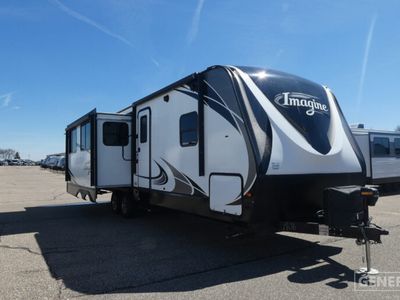 2018 GRAND DESIGN 2950RL — front three-quarter view