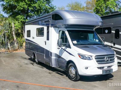 2022 WINNEBAGO 24V — front three-quarter view