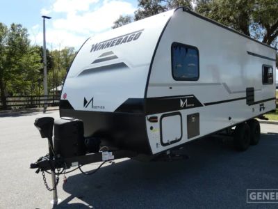 2024 WINNEBAGO 2225MK — front three-quarter view