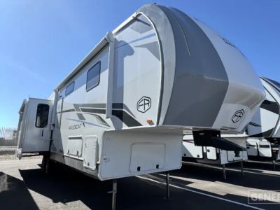2025 FOREST RIVER 33CHEF — front three-quarter view