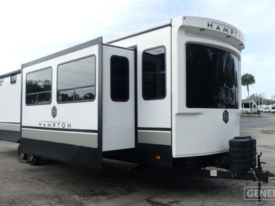 2025 CROSSROADS RV 372FDB — front three-quarter view