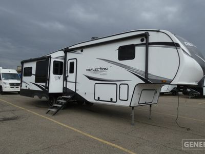 2024 GRAND DESIGN 337RLS — front three-quarter view