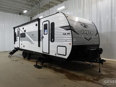 2026 JAYCO 262RLS — front three-quarter view