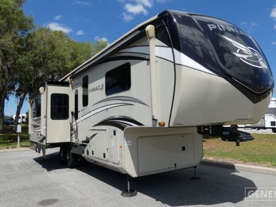 2021 JAYCO 32RLTS — front three-quarter view