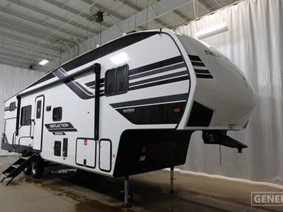 2026 GRAND DESIGN 32BH — front three-quarter view