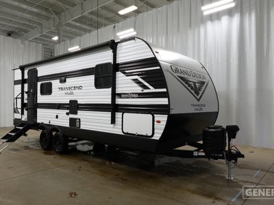 2026 GRAND DESIGN 22RBX — front three-quarter view