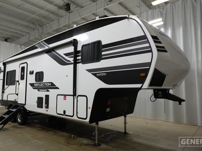 2026 GRAND DESIGN 32BH — front three-quarter view