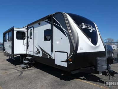 2017 GRAND DESIGN 2950RL — front three-quarter view