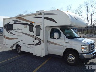 2014 THOR 22E — front three-quarter view