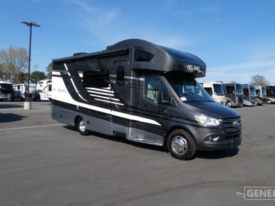 2023 THOR MOTOR COACH 24FB — front three-quarter view