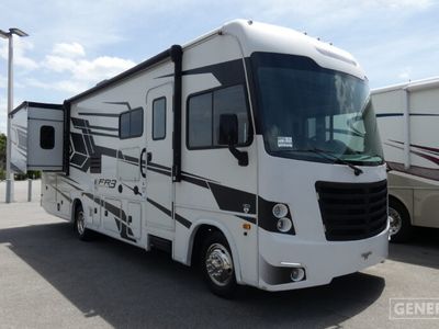 2022 FOREST RIVER 30DS — front three-quarter view