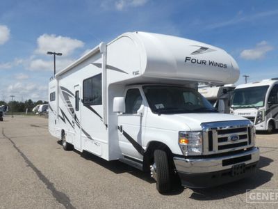 2024 THOR 31WV — front three-quarter view