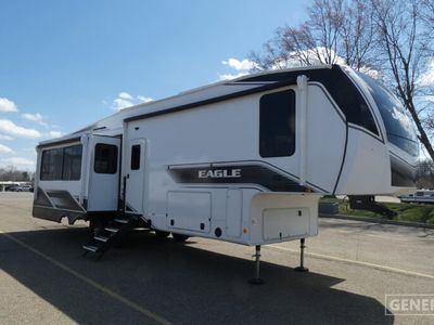 2025 JAYCO 321RSTS — front three-quarter view