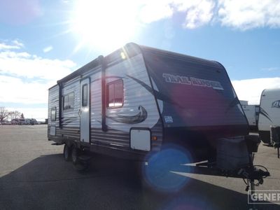 2016 Heartland 25 SLE — front three-quarter view