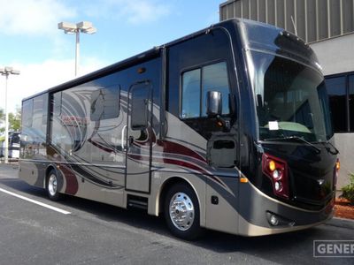 2018 FLEETWOOD 33D — front three-quarter view