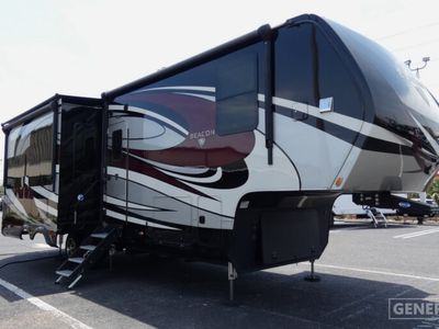 2020 VANLEIGH RV 34RLB — front three-quarter view