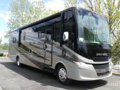 2018 TIFFIN 36LA — front three-quarter view