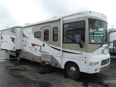 2007 WINNEBAGO 35J — front three-quarter view
