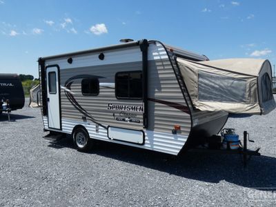 2019 KZ 160RBT — front three-quarter view