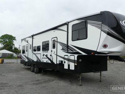 2020 HEARTLAND 371 — front three-quarter view