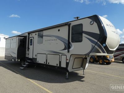 2018 KEYSTONE 385BR — front three-quarter view
