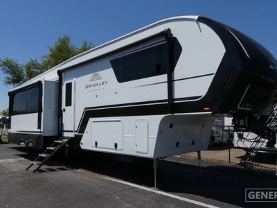 2025 BRINKLEY 3400 — front three-quarter view