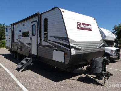 2021 COLEMAN 334BH — front three-quarter view