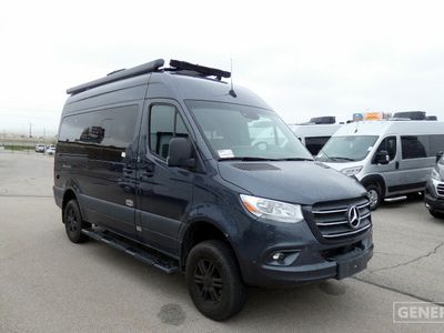 2024 THOR 19R — front three-quarter view