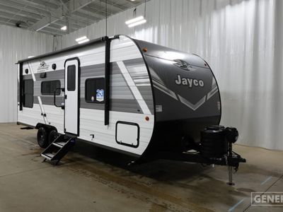 2026 JAYCO 210QB — front three-quarter view
